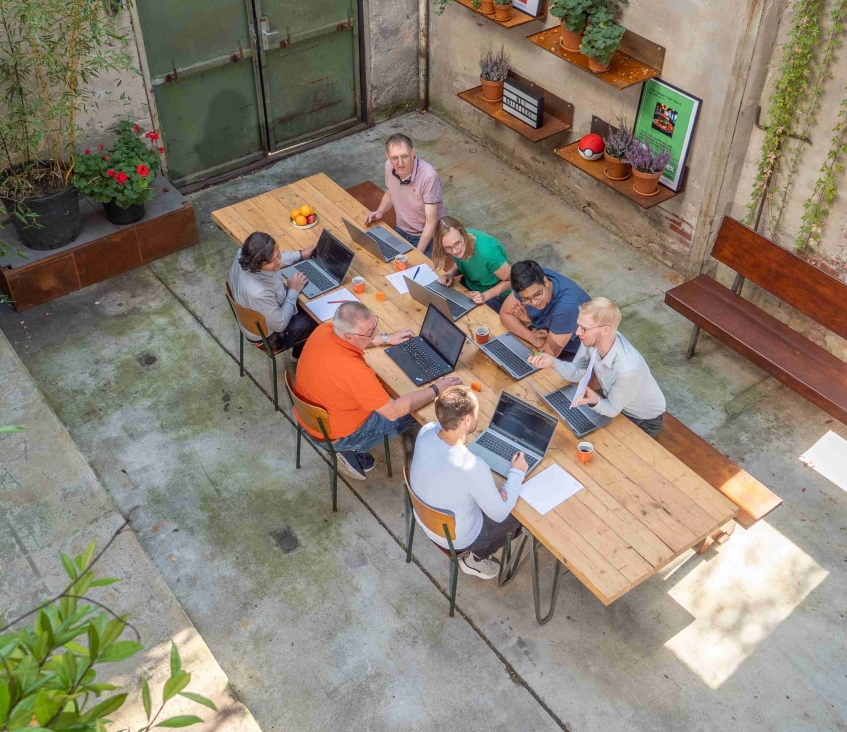 Meeting, topview, colleagues, DataFlex